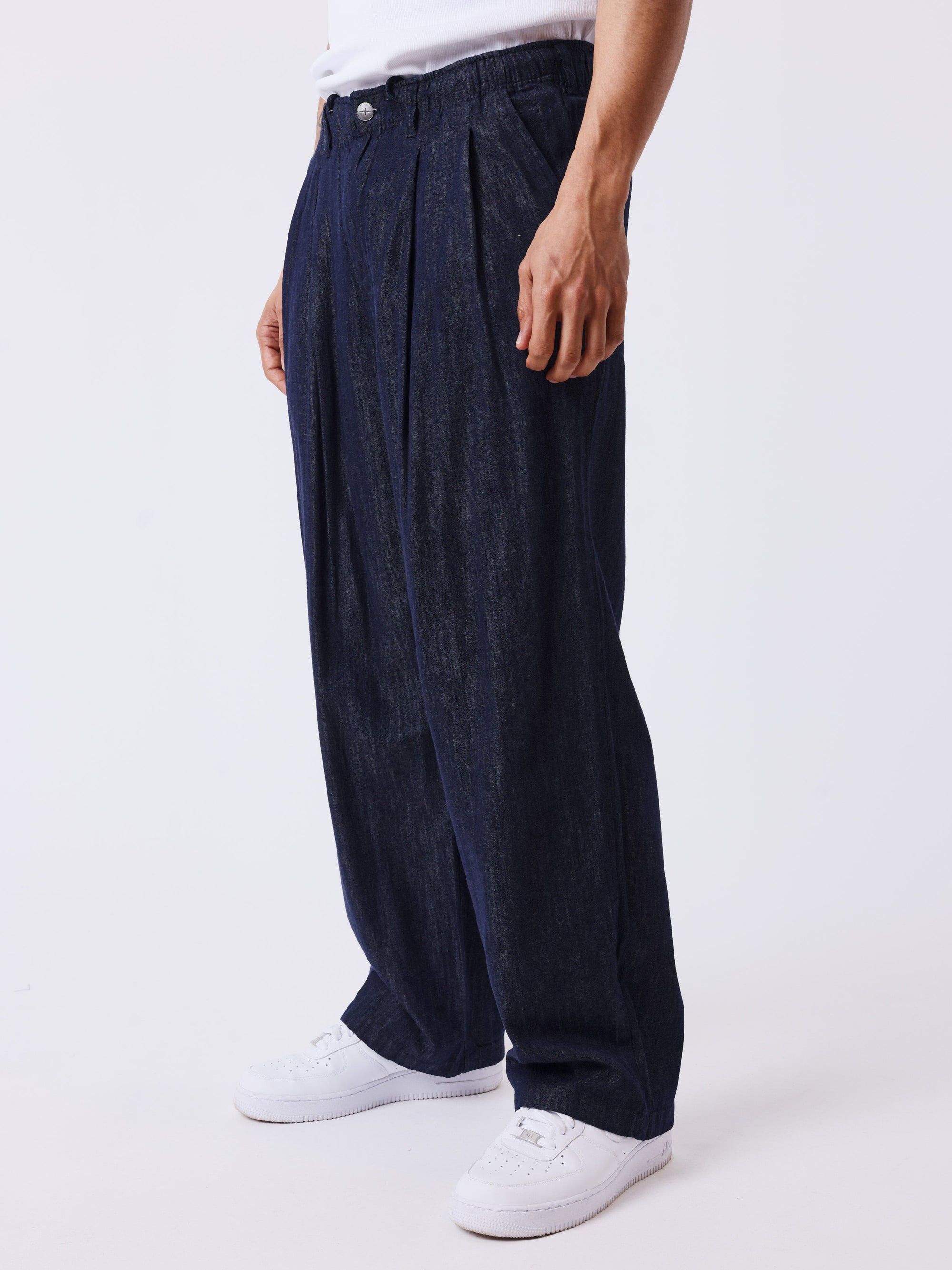 Pantalon homme à pinces taille élastiquée