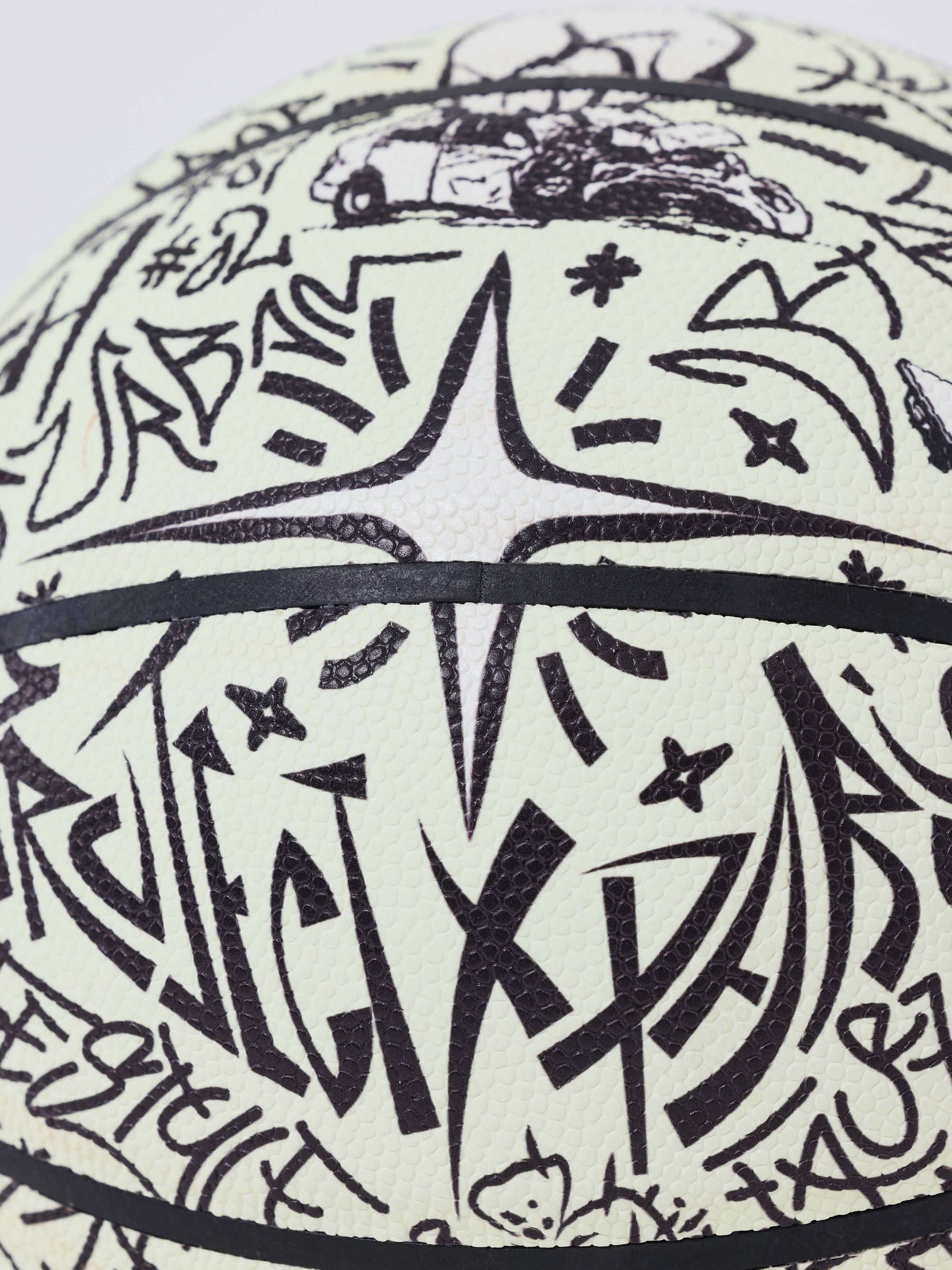 Ballon de basket phosphorescent graphique PXP