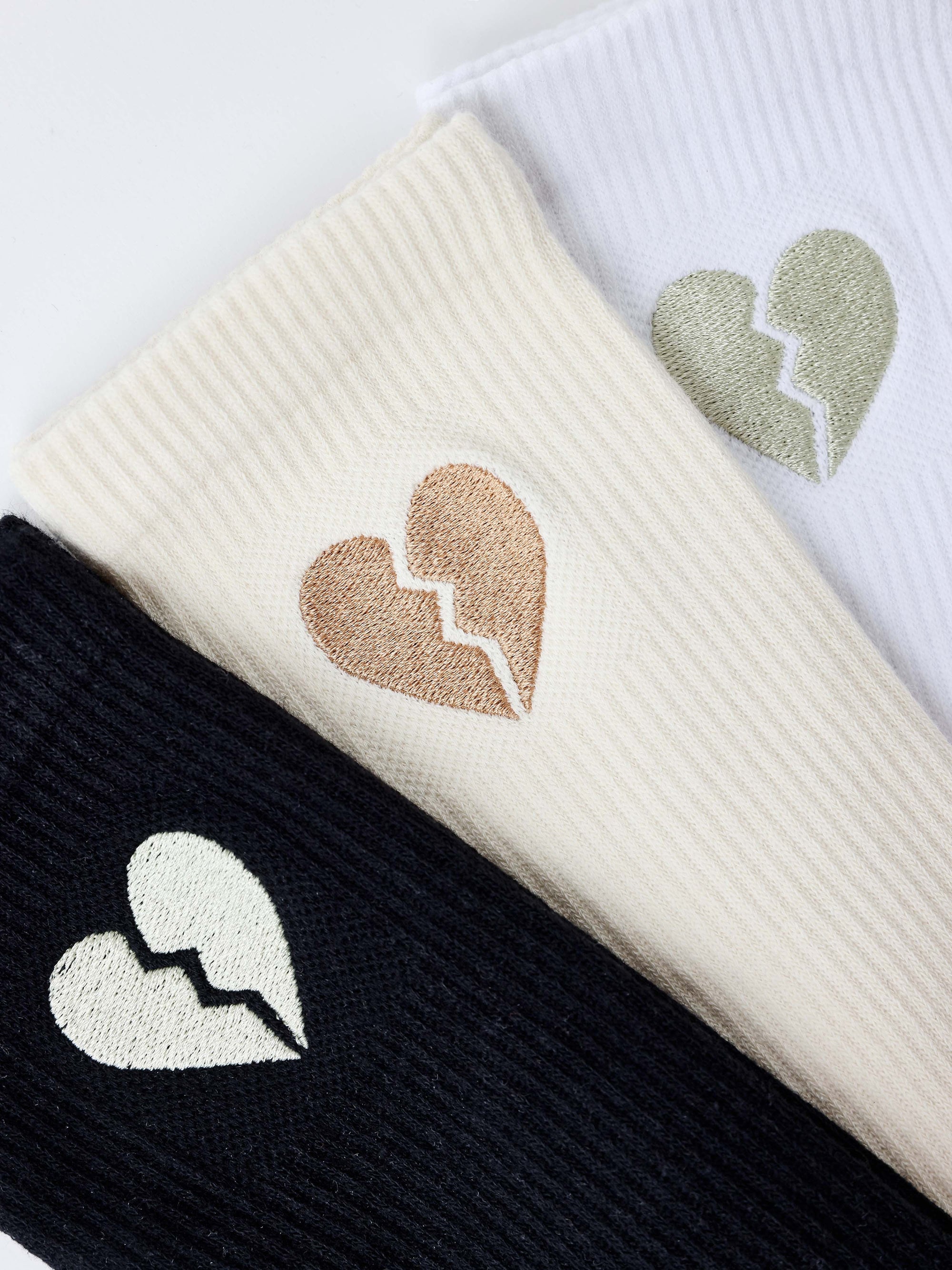 Chaussettes cœur brisé