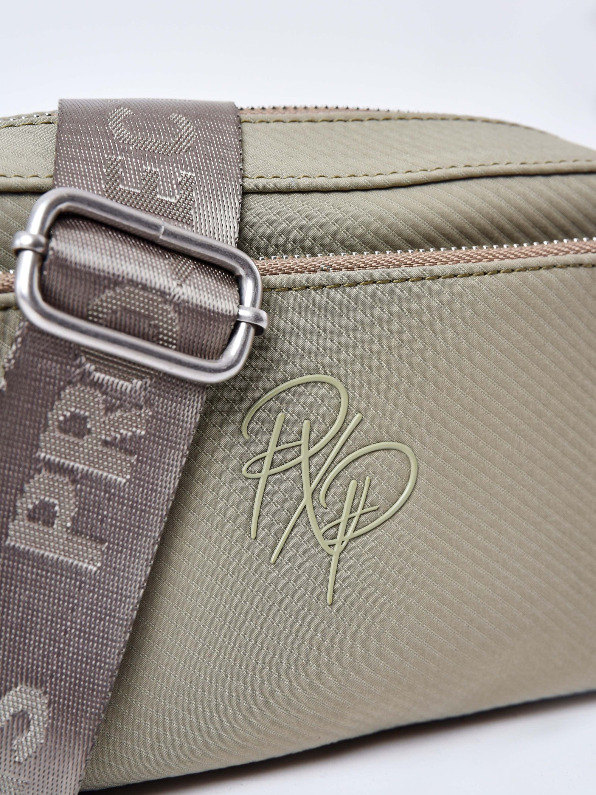 Pochette multipoches texturé