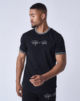 T-shirt logo brodé en relief