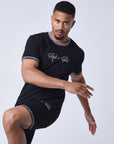 T-shirt logo brodé en relief